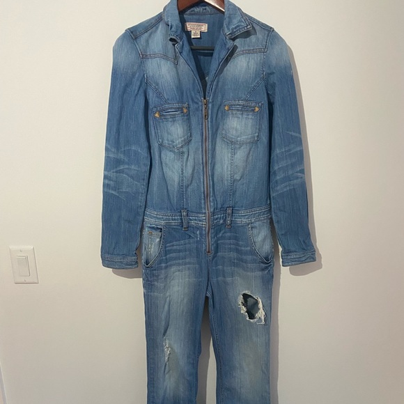 Guess Jean jumpsuit distressed size 4 - Picture 1 of 1